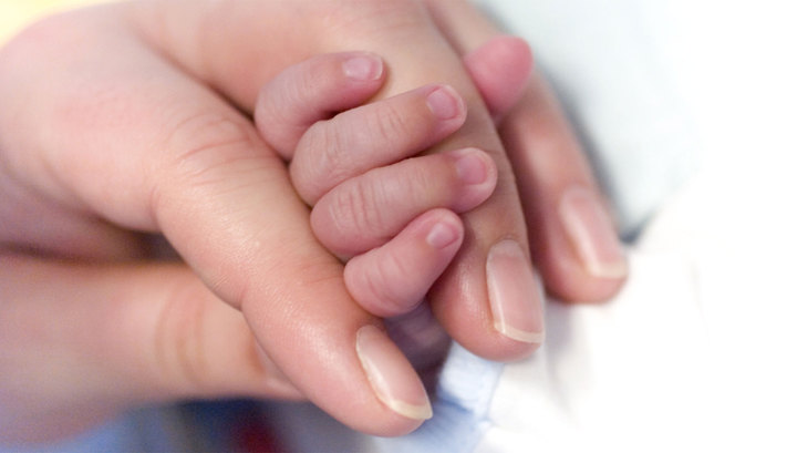 В Казахстане родились два младенца с сильными аномалиями конечностей