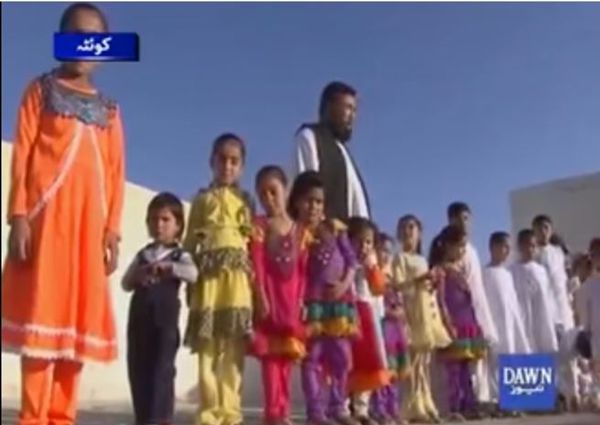 Пакистанец ищет четвертую жену, чтобы завести 100 детей